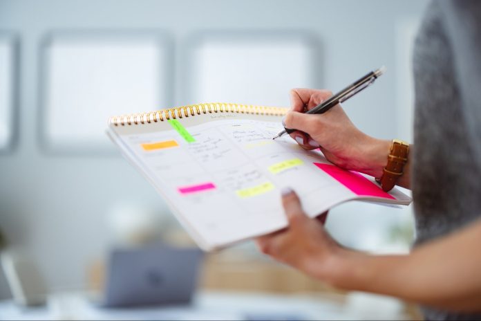 6-unconventional-habits-that-actually-help-entrepreneurs-find-work-life-sanity