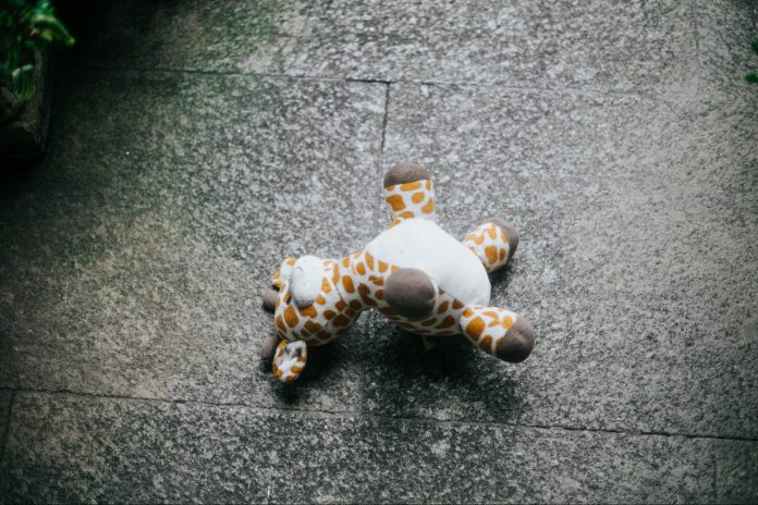 from-a-stuffed-giraffe-to-$3.7-trillion-lost-—-here-are-5-steps-to-better-customer-service